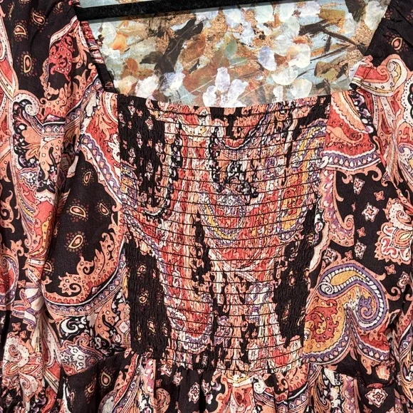 NSR Black and Pink Paisley Long Sleeve Dress beautiful! - Picture 6 of 8